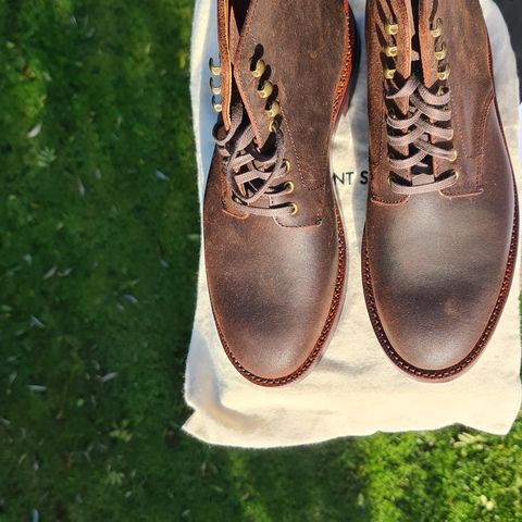 Grant Stone Edward Boot in C.F. Stead Tobacco Waxy Commander Suede