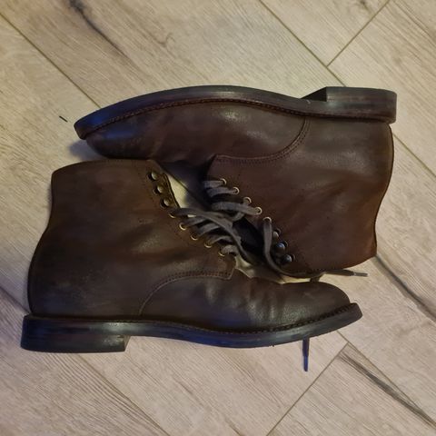 Grant Stone Edward Boot in C.F. Stead Tobacco Waxy Commander Suede