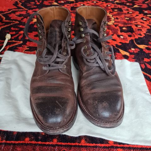 Grant Stone Edward Boot in C.F. Stead Tobacco Waxy Commander Suede