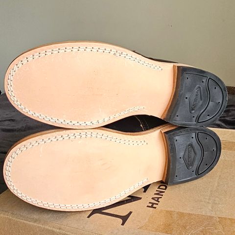 Nicks Pullman in Horween Black Waxed Flesh