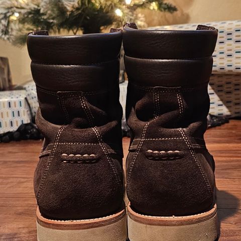 Grant Stone Field Boot in C.F. Stead Earth Waxy Commander Suede
