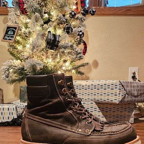 Grant Stone Field Boot in C.F. Stead Earth Waxy Commander Suede