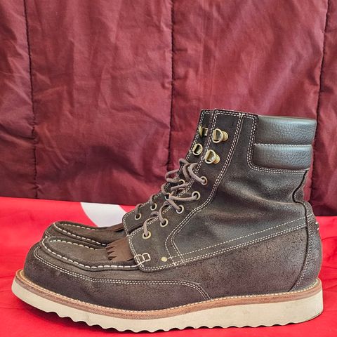 Grant Stone Field Boot in C.F. Stead Earth Waxy Commander Suede