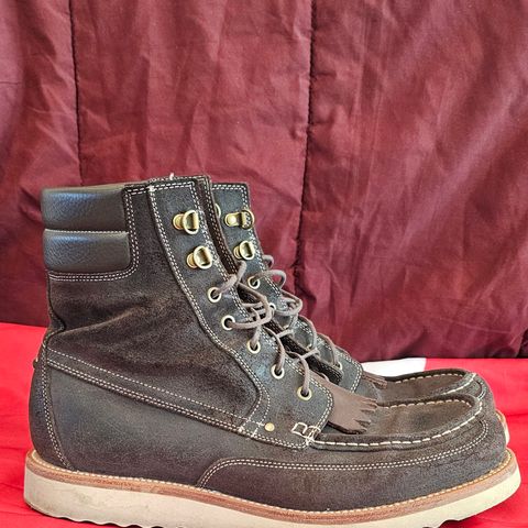 Grant Stone Field Boot in C.F. Stead Earth Waxy Commander Suede