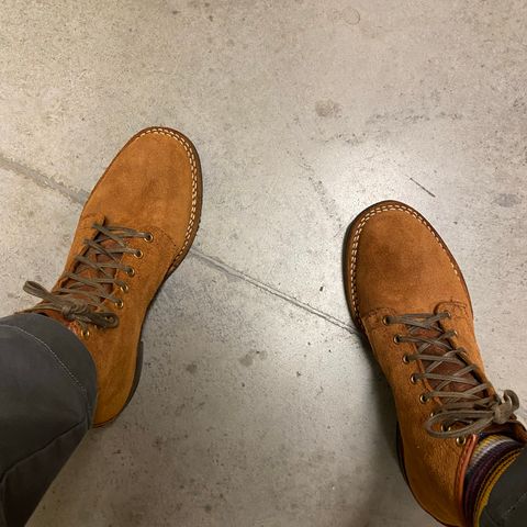 View photo of Wesco Johannes in Seidel Brown Domain Roughout