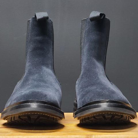 Tricker's Stephen Chelsea Boot in Zonta Oceano Castorino Suede