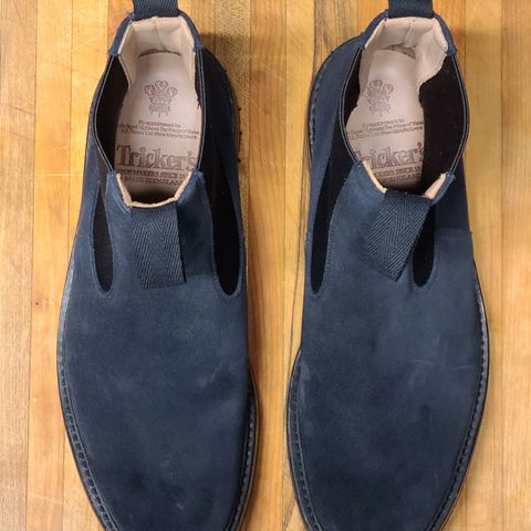 Tricker's Stephen Chelsea Boot in Zonta Oceano Castorino Suede