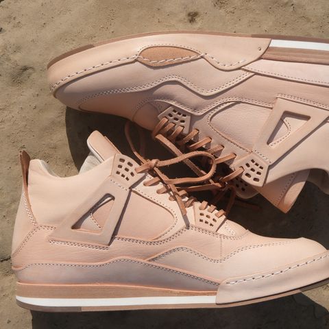 Hender Scheme Manual Industrial Products 10 in Natural Veg-Tanned Cowhide