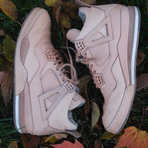 Hender Scheme Manual Industrial Products 10 in Natural Veg-Tanned Cowhide