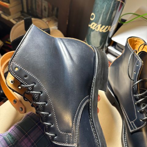 Viberg Derby Boot in Horween Navy Unglazed Shell Cordovan