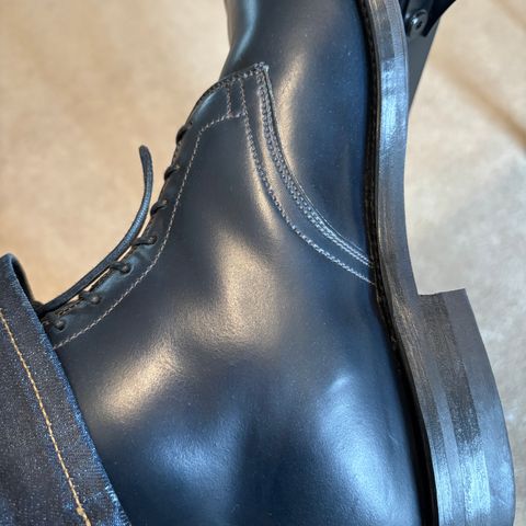 Viberg Derby Boot in Horween Navy Unglazed Shell Cordovan