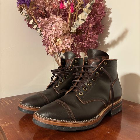 Onderhoud SVC03 Service Boot in Horween Dark Brown Waxed Flesh