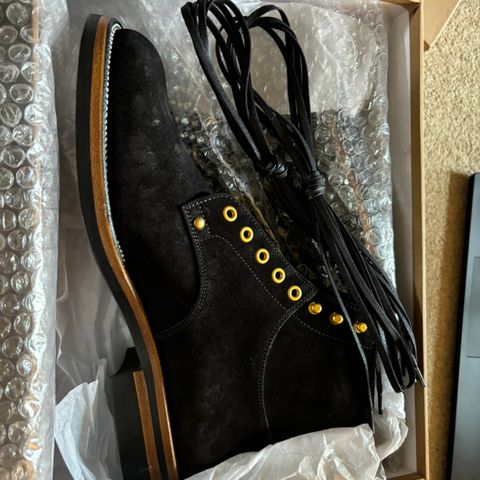 Iron Boots Type 1 in Italian Black Roughout