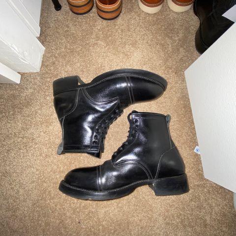 Caswell Garrett in Maryam Black TPR Horsebutt