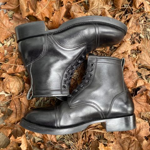 Caswell Garrett in Maryam Black TPR Horsebutt