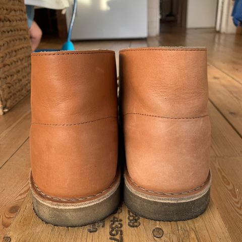 Clarks Desert Boot in Dark Tan