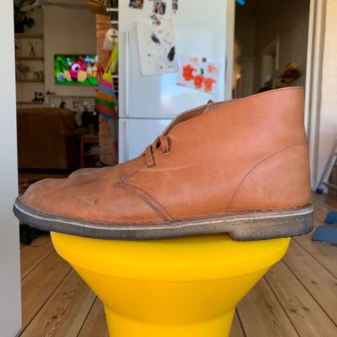 Clarks Desert Boot in Dark Tan