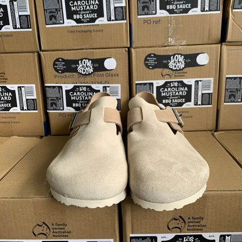 Birkenstock London in Sandcastle Suede