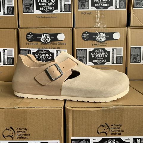 Birkenstock London in Sandcastle Suede