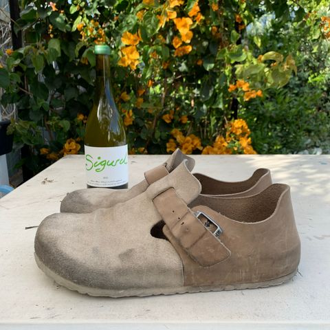Birkenstock London in Sandcastle Suede