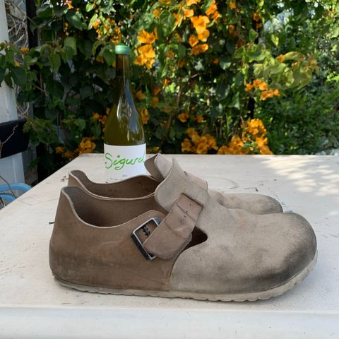 Birkenstock London in Sandcastle Suede