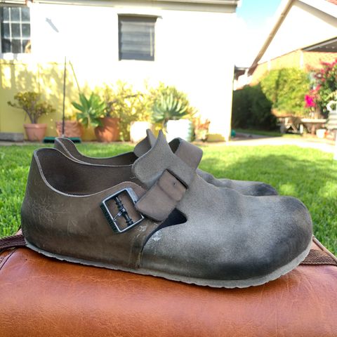 Birkenstock London in Sandcastle Suede