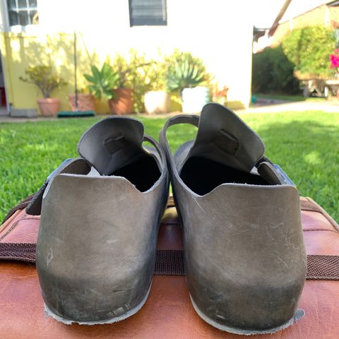 Birkenstock London in Sandcastle Suede
