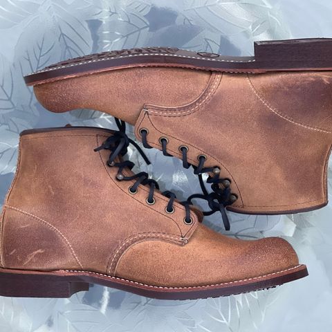Red Wing Blacksmith in S.B. Foot Hawthorne Muleskinner