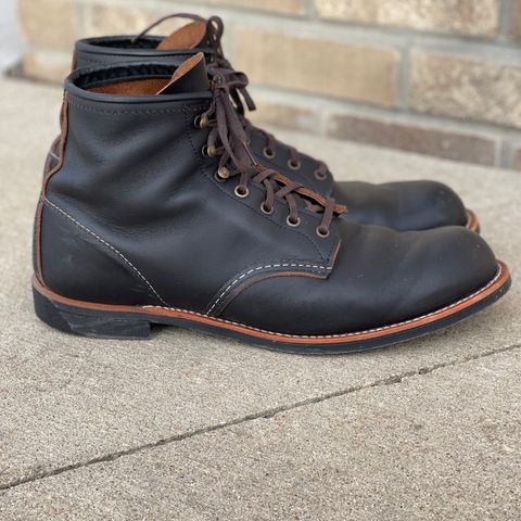 Red Wing Blacksmith in S.B. Foot Black Prairie