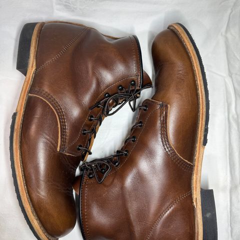 Red Wing Beckman in S.B. Foot Cigar Excalibur