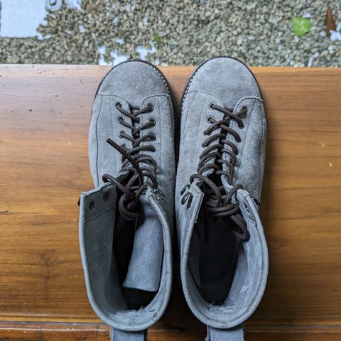Bridlen Monkey Boot in C.F. Stead Baltic Kudu Reverse