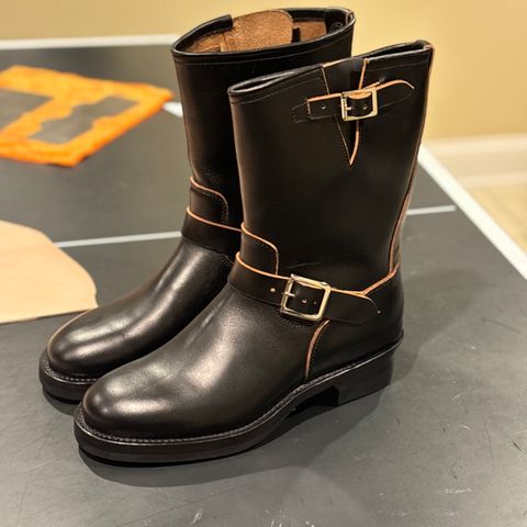 Ray Kwok 34501 in Black Teacore Cowhide