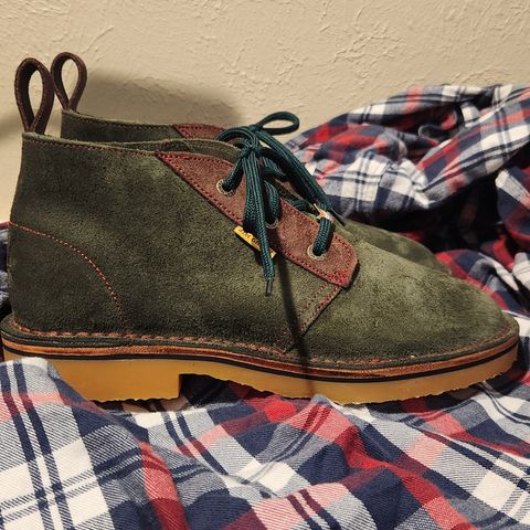 Jim Green Vellie in Houston Green/Chocolate Suede