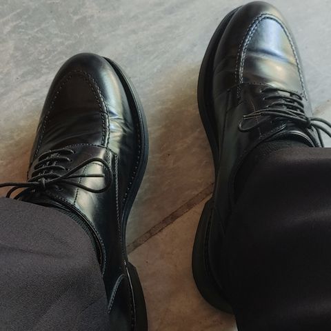 Berwick 1707 4168 Apron Derby in Du Puy Black Box Calf