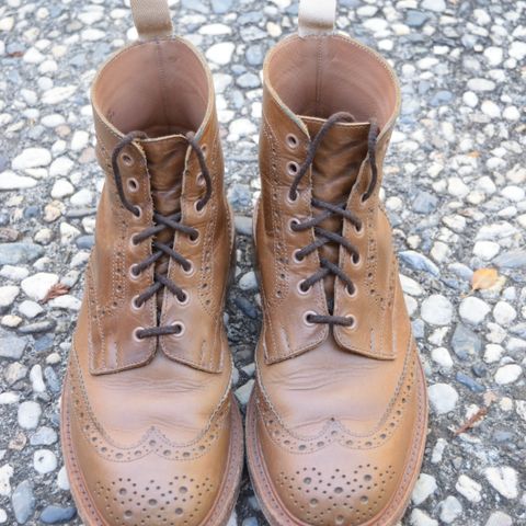 Tricker's Stow Country Boot in Horween Natural Chromexcel
