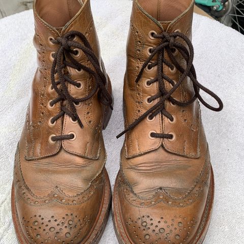 Tricker's Stow Country Boot in Horween Natural Chromexcel