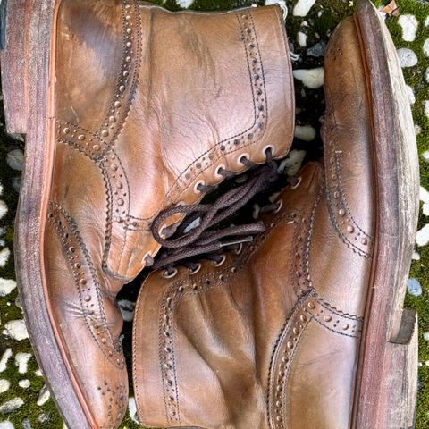 Tricker's Stow Country Boot in Horween Natural Chromexcel