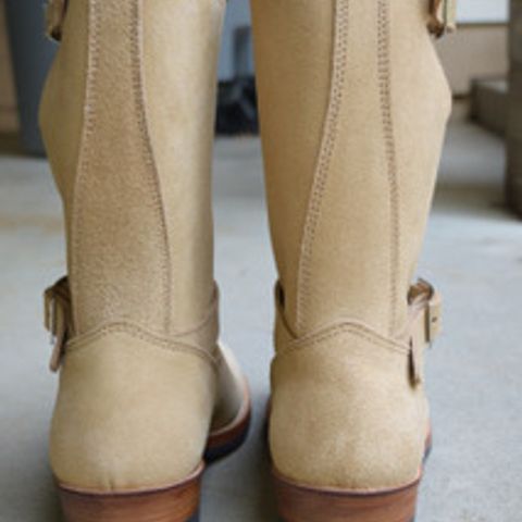 Attractions BILTBUCK Engineer Boots in Sand Beige Suede