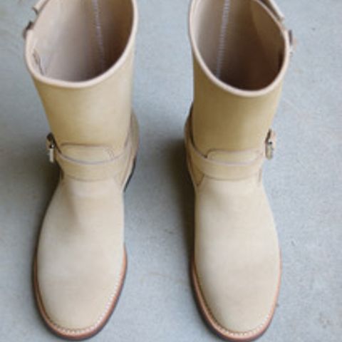 Attractions BILTBUCK Engineer Boots in Sand Beige Suede