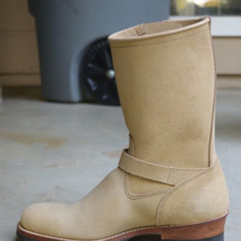 Attractions BILTBUCK Engineer Boots in Sand Beige Suede