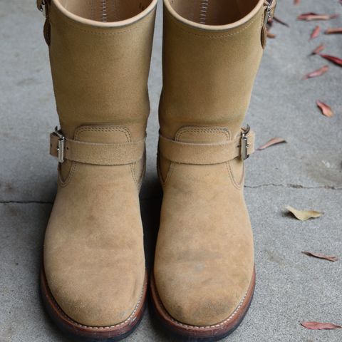 Attractions BILTBUCK Engineer Boots in Sand Beige Suede