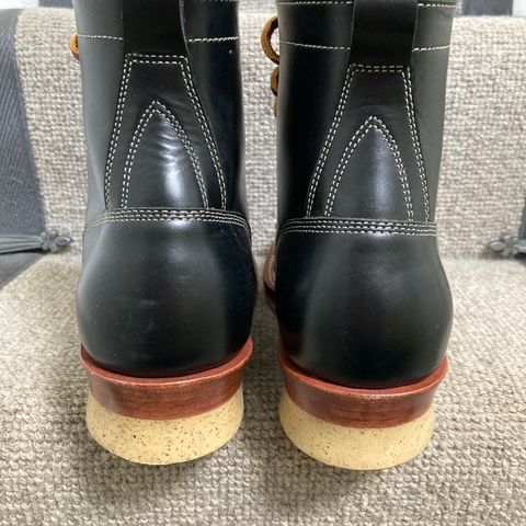 Jakkrabbits Logger Boot in Indonesian Rose Black Pull Up