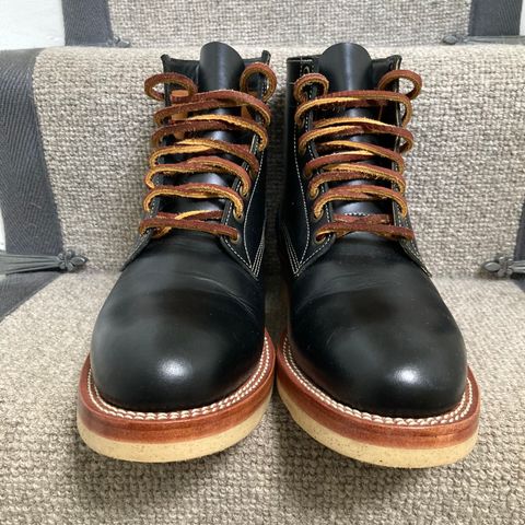 Jakkrabbits Logger Boot in Indonesian Rose Black Pull Up