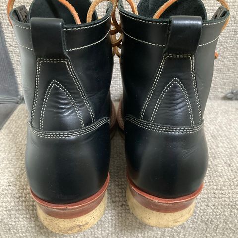 Jakkrabbits Logger Boot in Indonesian Rose Black Pull Up