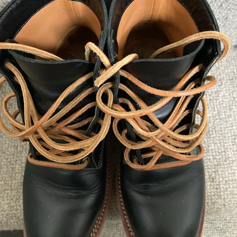 Jakkrabbits Logger Boot in Indonesian Rose Black Pull Up