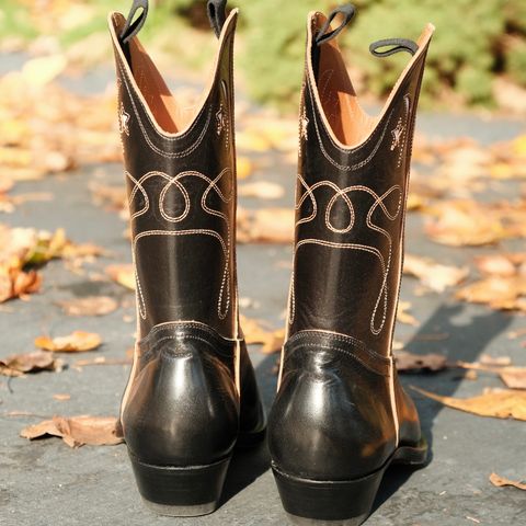 Clinch Cowboy Boots in Black Overdyed Horsebutt
