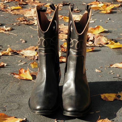 Clinch Cowboy Boots in Black Overdyed Horsebutt