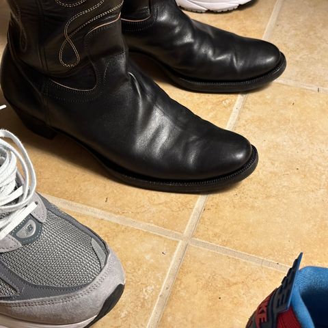 Clinch Cowboy Boots in Black Overdyed Horsebutt