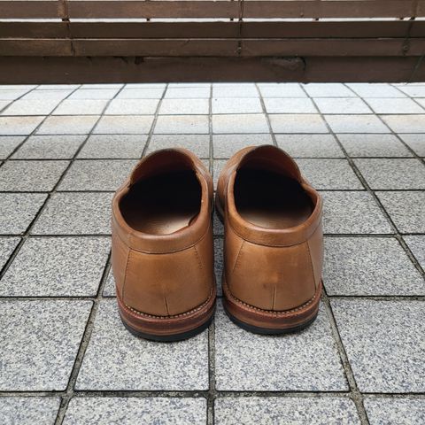 Grant Stone Traveler Penny in Horween Dune Chromexcel