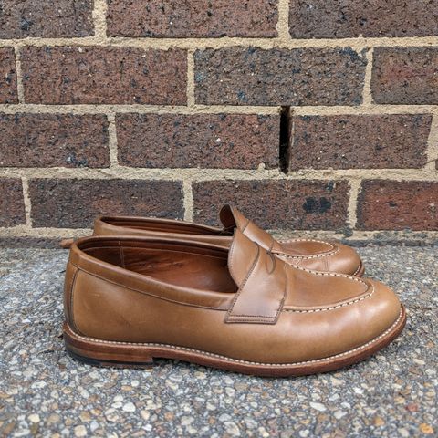 Grant Stone Traveler Penny in Horween Dune Chromexcel